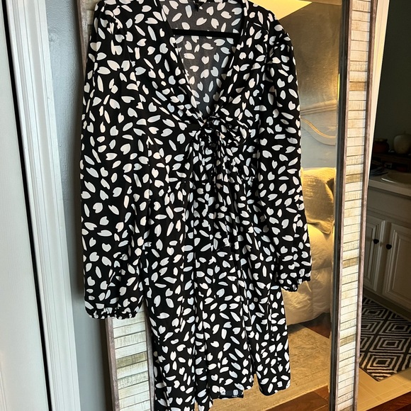 SHEIN dress size 4XL - Picture 6 of 6